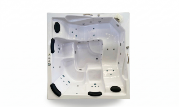 SPA SERGIPE 5 PESSOAS STANDART COM HIDROMASSAGEM