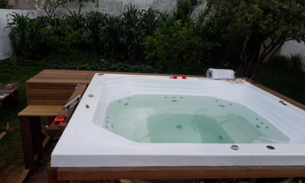 SPA IBIZA BASIC COM HIDROMASSAGEM