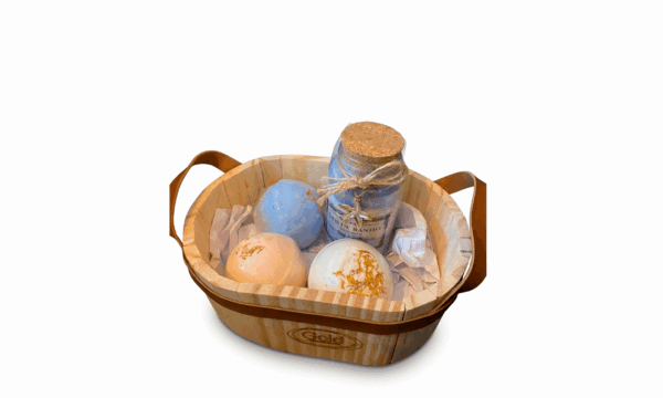 SAIS DE BANHO COM  BANHEIRA DE MADEIRA PARA DECORAR AMBIENTE